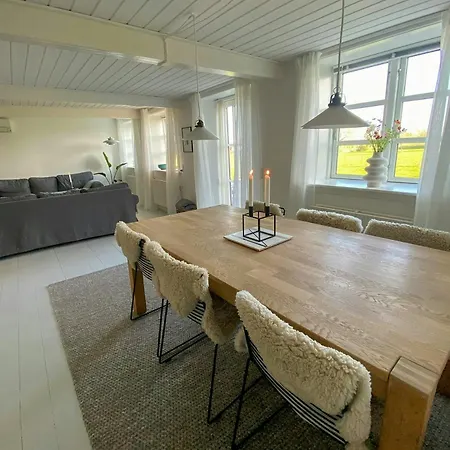 בית נופש Charm And Life On Bornholm גודהיים