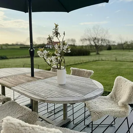 Charm And Life On Bornholm Feriehus *