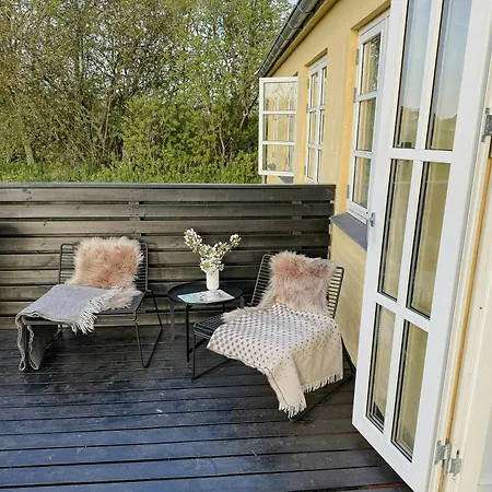 Charm And Life On Bornholm בית נופש גודהיים
